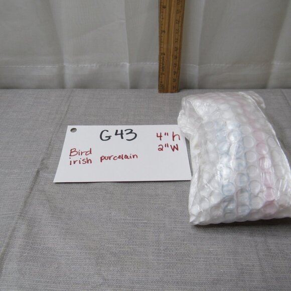 White Bird Irish Porcelain Figurine Vintage Signed CRE Flowers Blue Pink Yellow - Picture 10 of 10